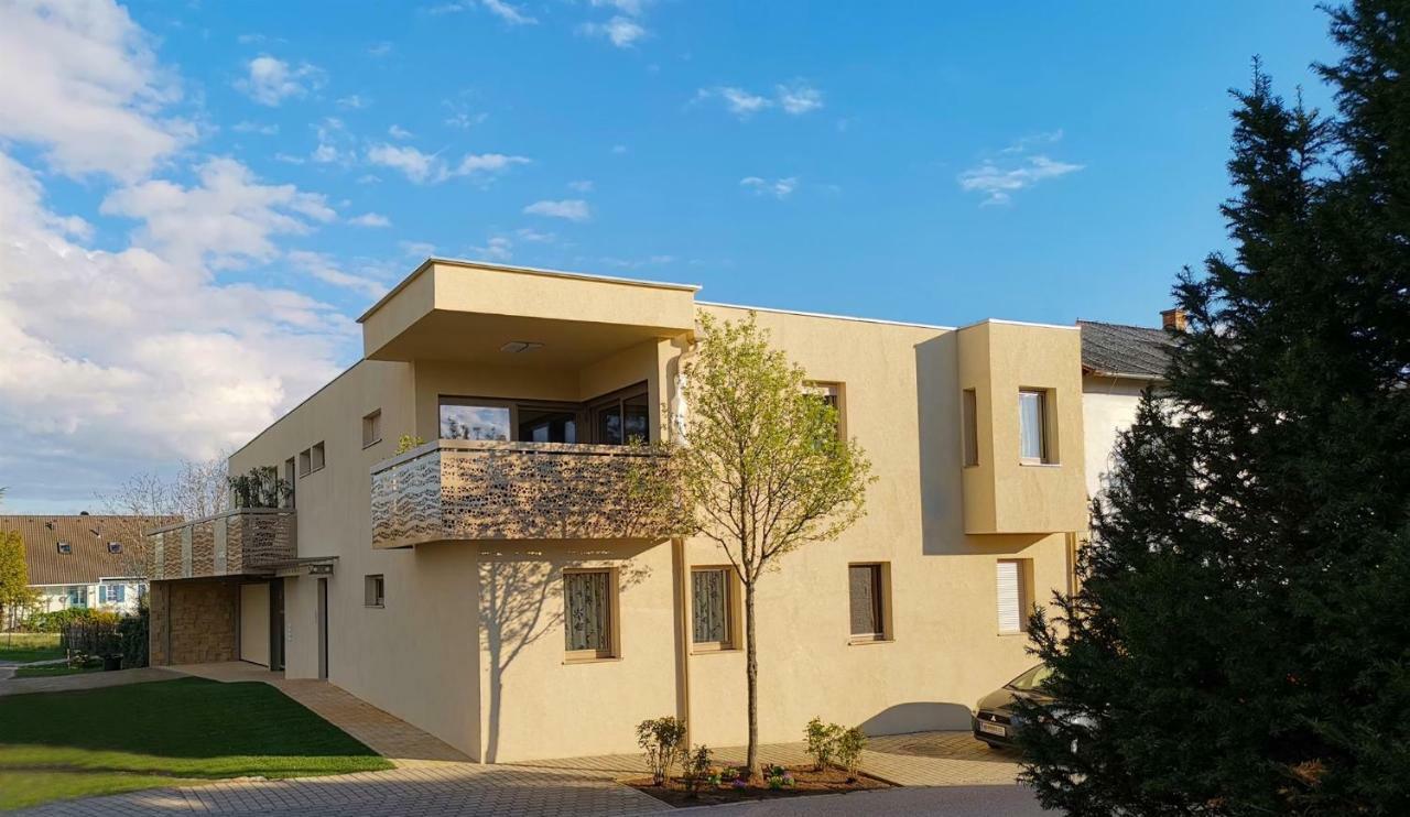 Pannonia Appartements Neusiedl am See Exterior photo